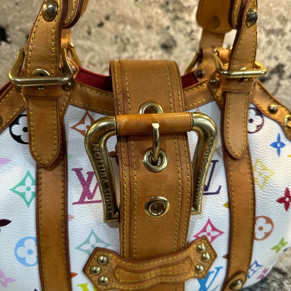 ❌SOLD❌ Authentic LV Theda Monogram Canvas GREAT CONDITION - Picture 3 of 17
